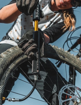 Bomba de aire Lezyne Grip Drive HV Mediana