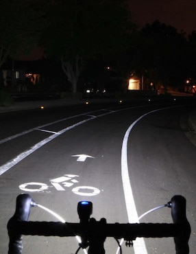 Lámpara Nite Rider Lumina Micro 900 lúmenes