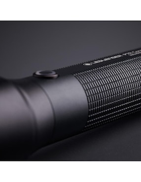 Linterna Ledlenser P7R Core