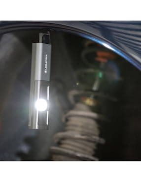 Linterna Ledlenser iW5R