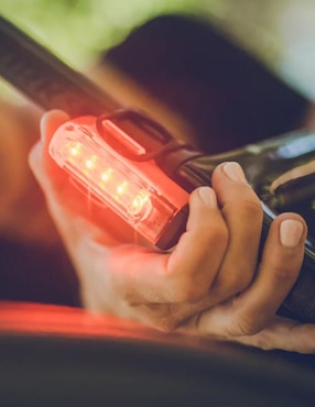 Lámpara trasera para bicicleta Lezyne