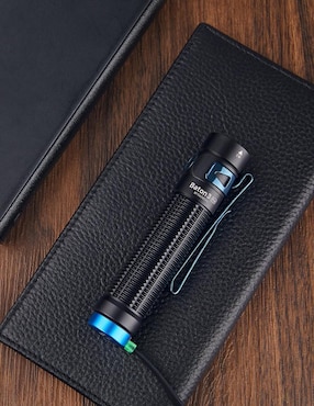 Linterna de mano Olight Baton 3 Pro