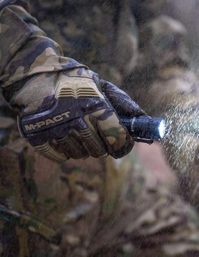 Linterna de mano Olight Warrior mini 3 recargable