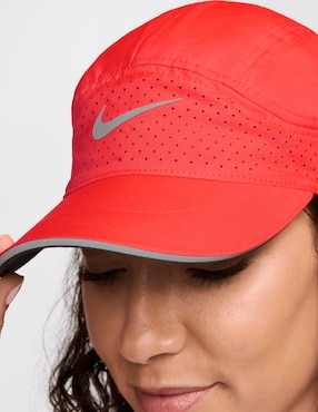 Gorra con visera curva velcro entrenamiento Nike para mujer