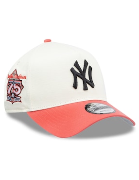 Gorra visera curva correa ajustable béisbol New Era Chrome Coral 940AF MLB New York Yankees unisex