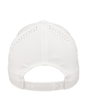 Gorra visera semicurva broche Black Clover Lifestyle unisex