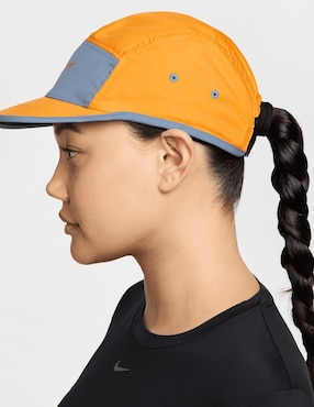 Gorra visera curva broche para entrenamiento Nike para mujer