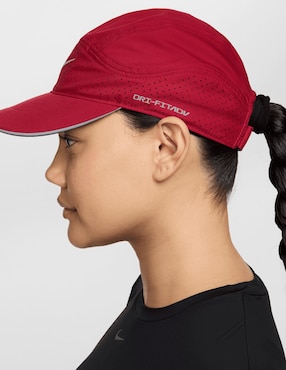Gorra visera curva broche para entrenamiento Nike unisex