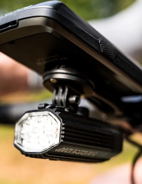 Lámpara delantera para bicicleta Lezyne