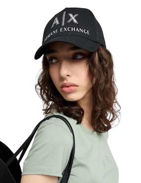 Gorra visera curva broche casual Armani Exchange para mujer