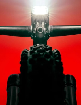 Lámpara delantera para bicicleta Lezyne