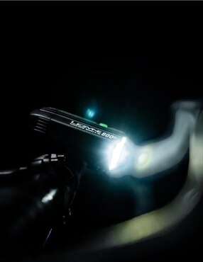 Lámpara delantera para bicicleta Lezyne