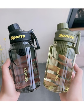 Termo shaker Xtellar de plástico con tapa rosca 750 ml