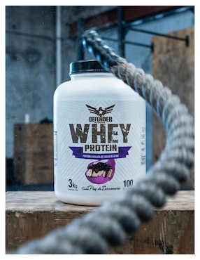 Whey protein Defender Nutrition con proteína de suero de leche sabor zarzamora de 3 kg