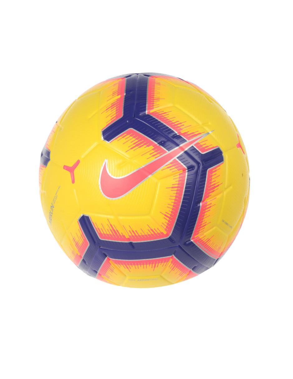 Balón Nike Merlin fútbol en Liverpool