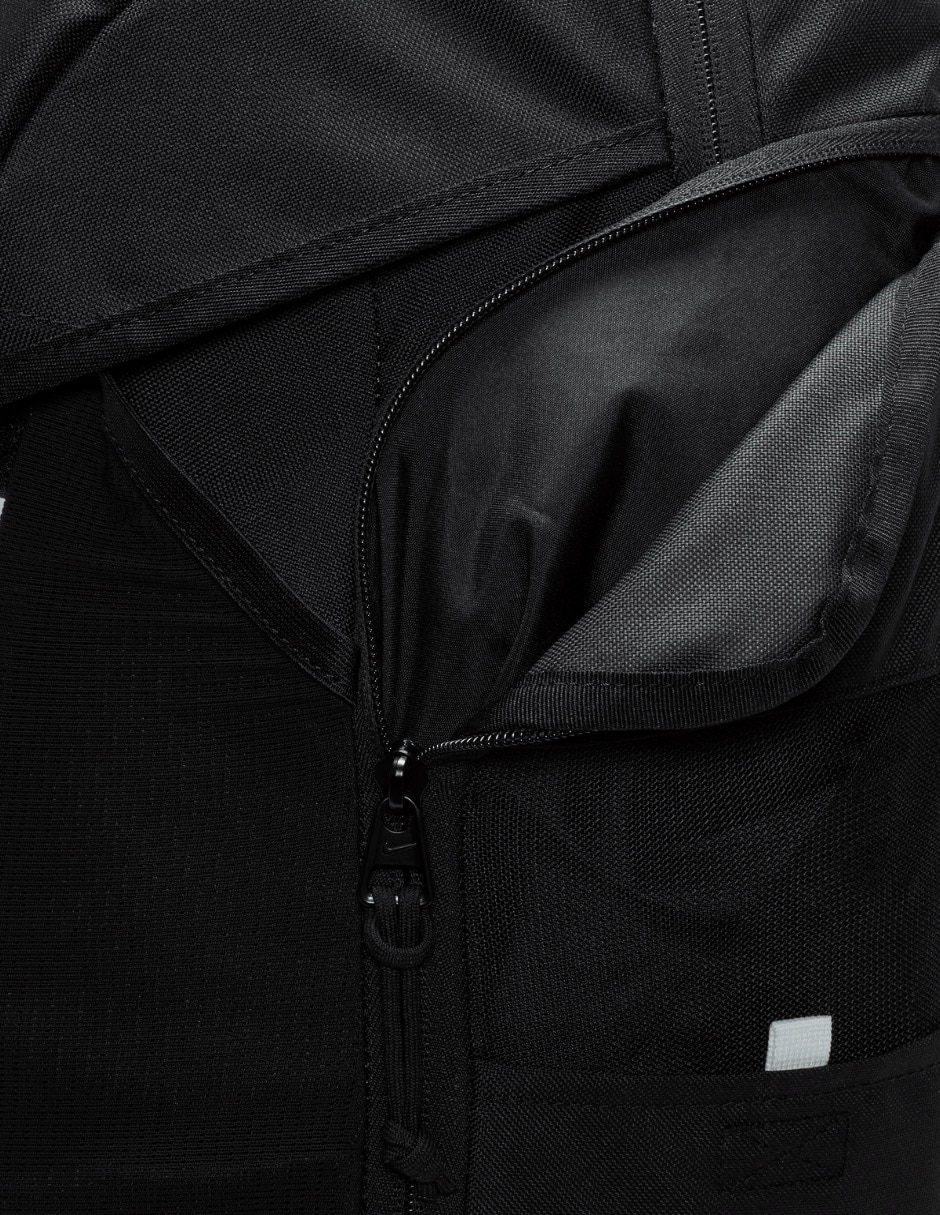 Mochila deportiva Nk Academy Team unisex 18