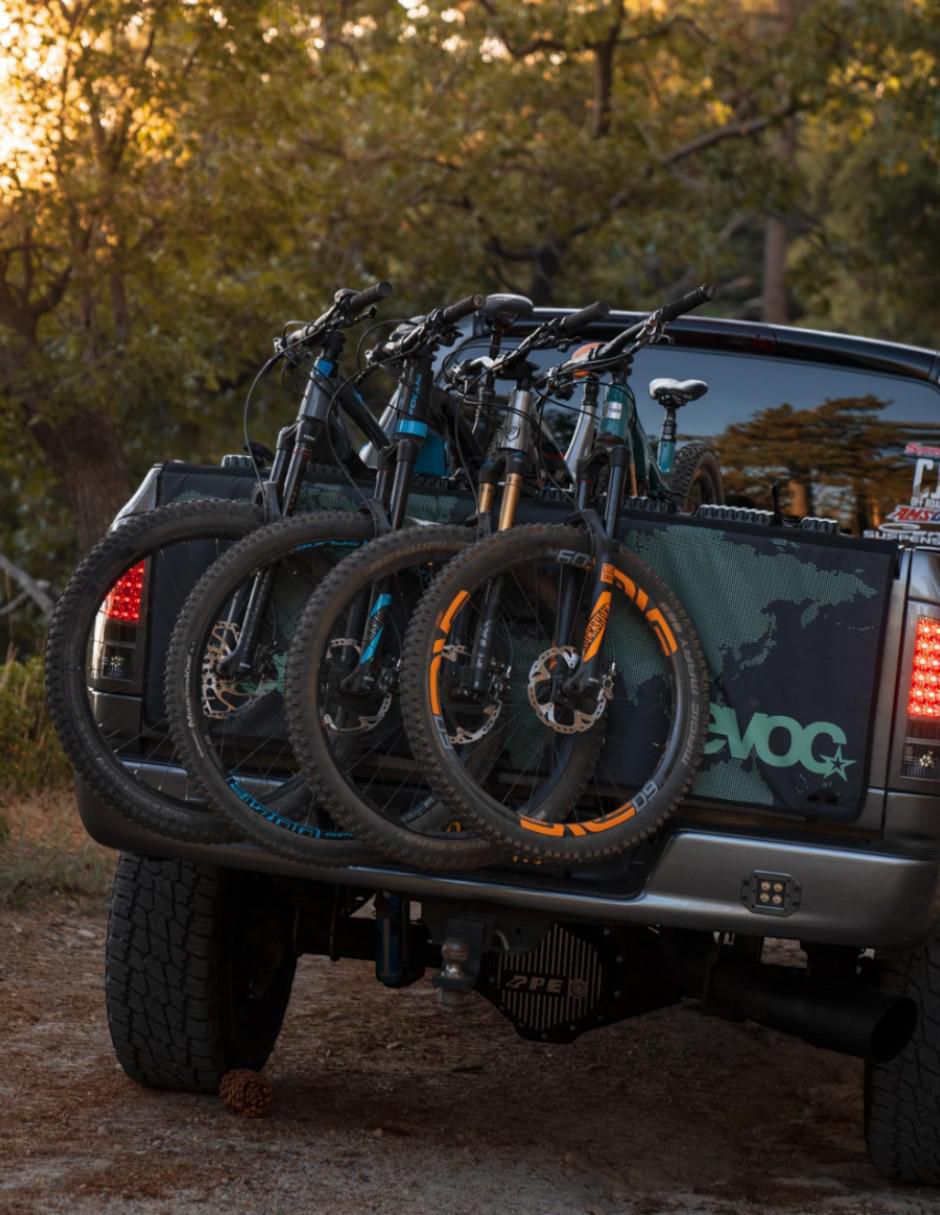 Rack porta bicicleta para camioneta Tailgate pad 7