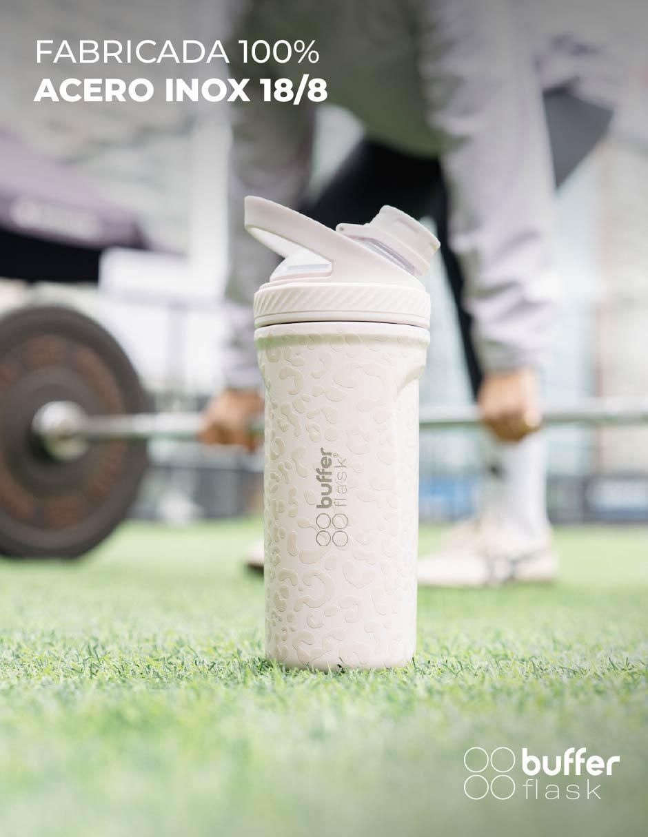 Vaso shaker de acero inoxidable con tapa rosca 700 ml 3