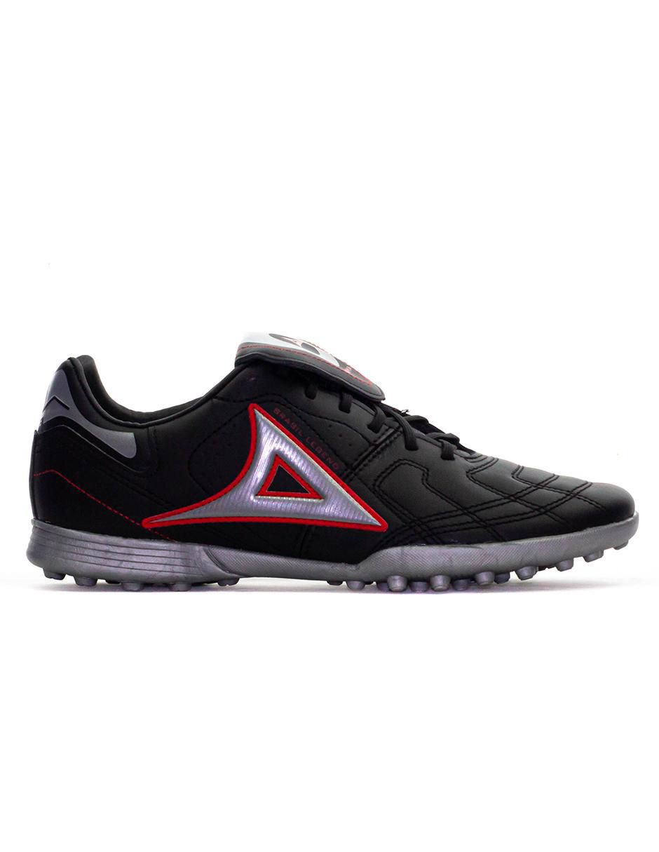 Tenis de hombre para fútbol 3