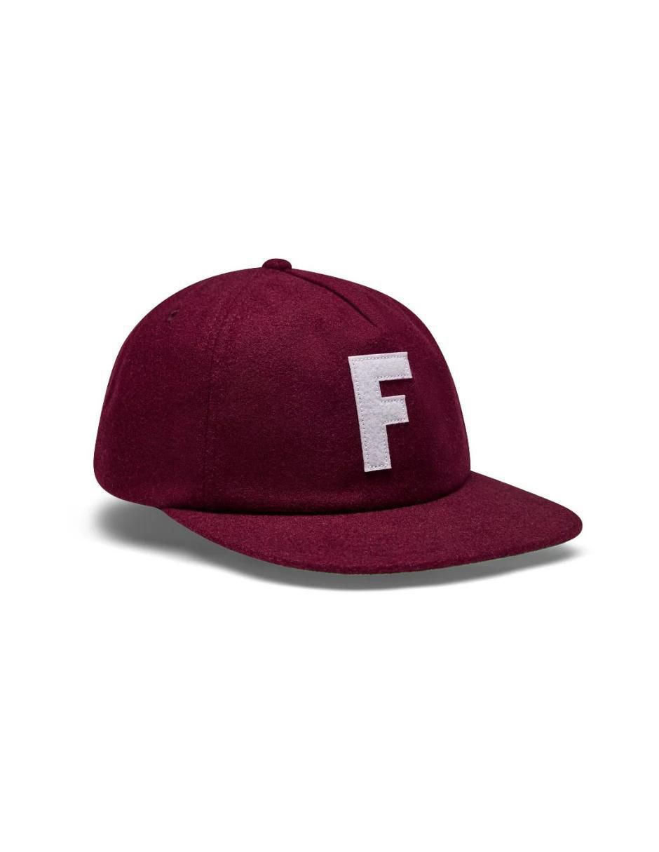 Gorra visera curva broche para hombre Gorra visera curva broche para hombre