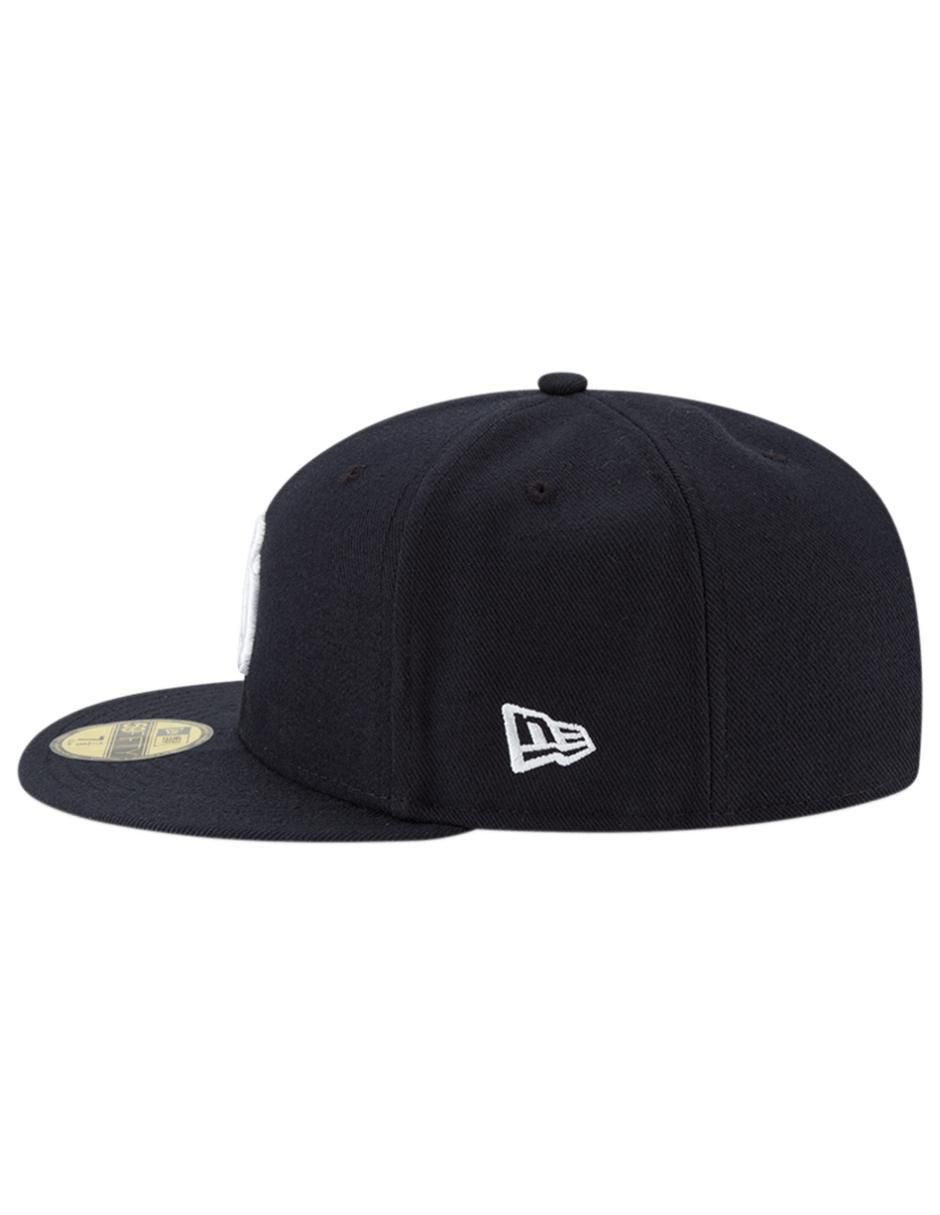 Gorra visera plana cerrada casual para hombre 3